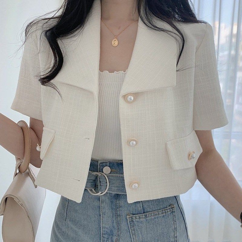 Elegant summer blazer for women.