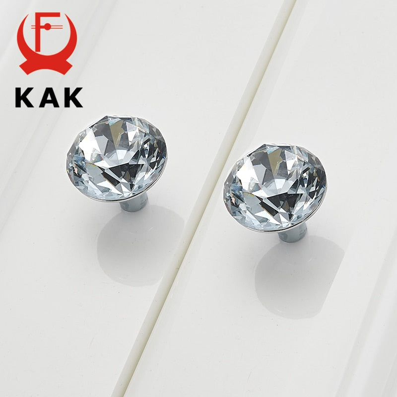 Diamond crystal luxury cabinet handles.