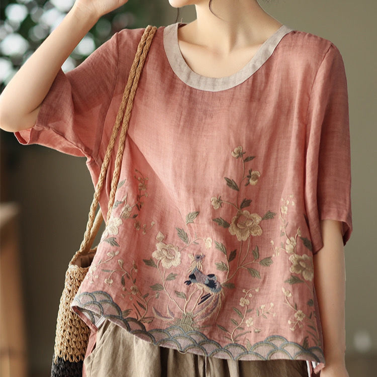 Classic embroidered floral blouse: Women's.